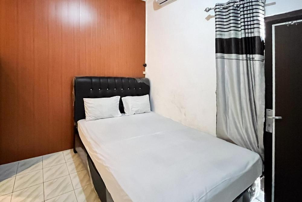 Kostel 99 Pangkal Pinang Redpartner Hotel Buitenkant foto